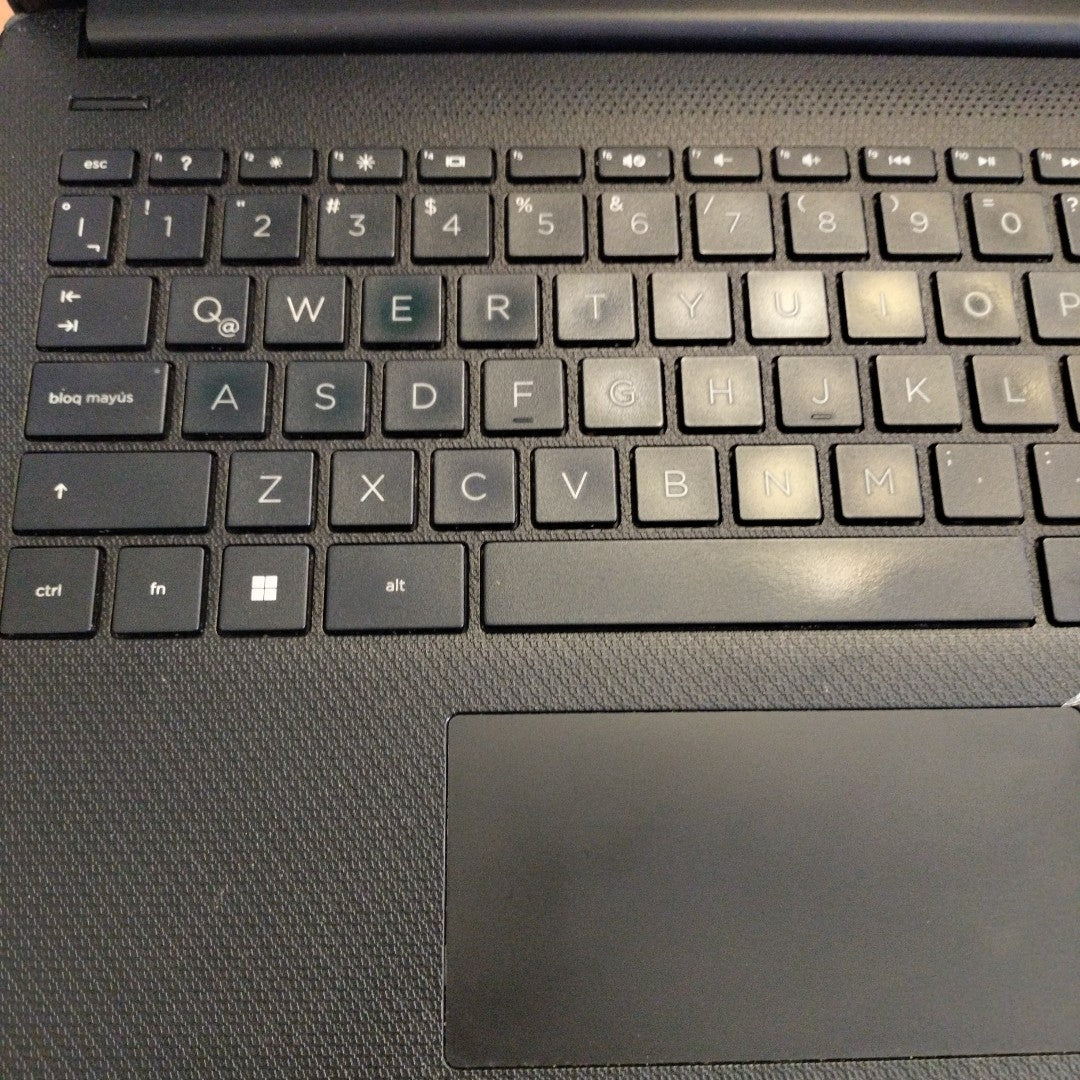 LAPTOP HP 14-DQ0500LA (2023) 128 GB SSD 4 GB RAM (SEMINUEVO)