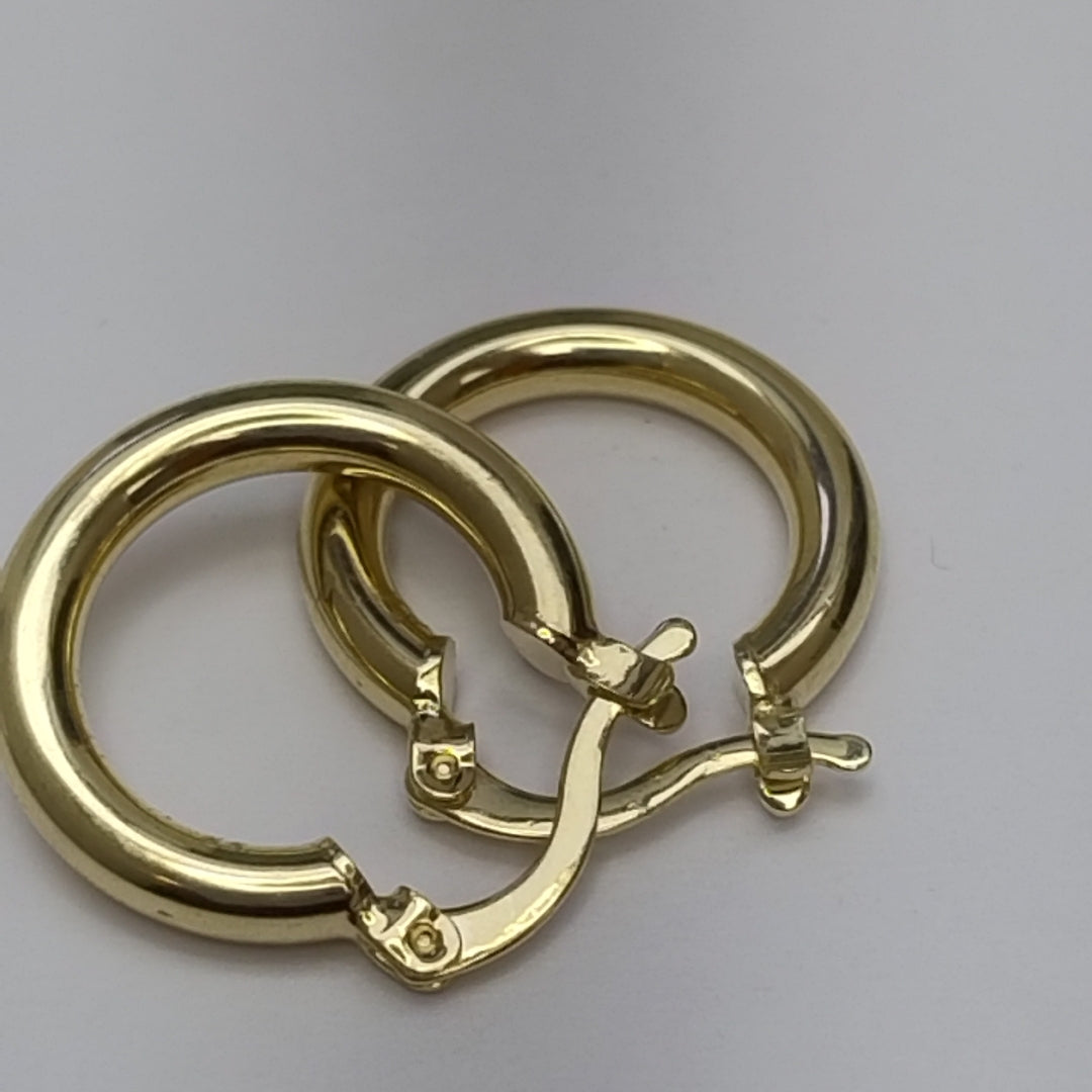 ARETES TEJIDO ARRACADAS LISAS 14K 1.6 GR (NUEVO)