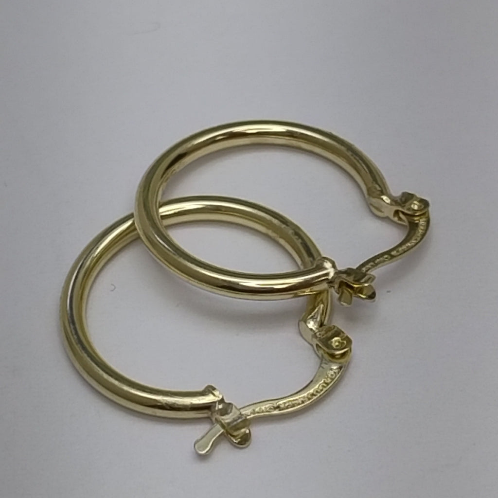 ARETES TEJIDO ARRACADAS LISAS 14K 1.2 GR (NUEVO)