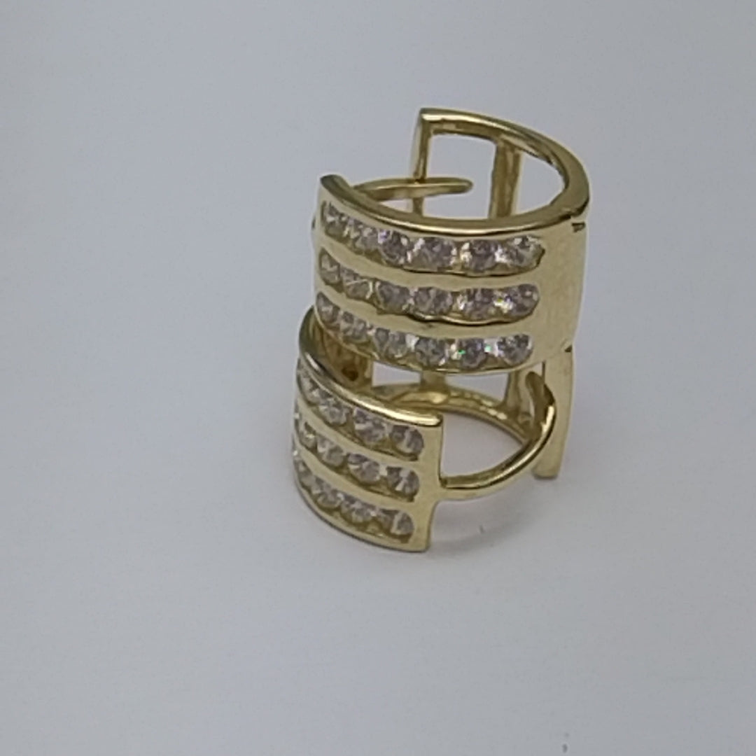 ARETES HUGGIES C CIRCONIA 14K 2.1 GR (NUEVO)