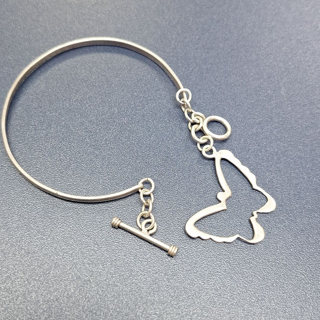 PULSERA RIGIDA PLATA 8.6 GRMS (SEMINUEVO)