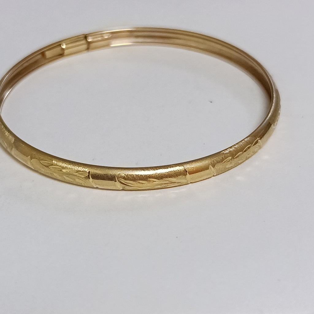 PULSERA RIGIDA ORO 10 K 4.8 GRMS (SEMINUEVO)