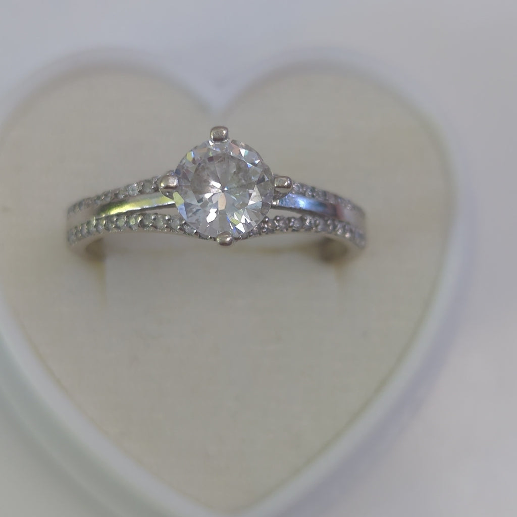 ANILLO ORO, ORO BLANCO 14 K 2.9 GRMS (SEMINUEVO)