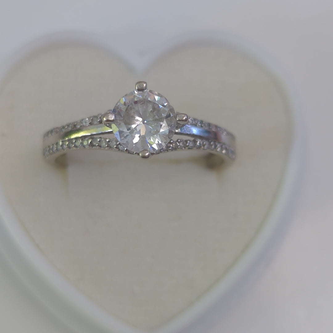 ANILLO ORO, ORO BLANCO 14 K 2.9 GRMS (SEMINUEVO)