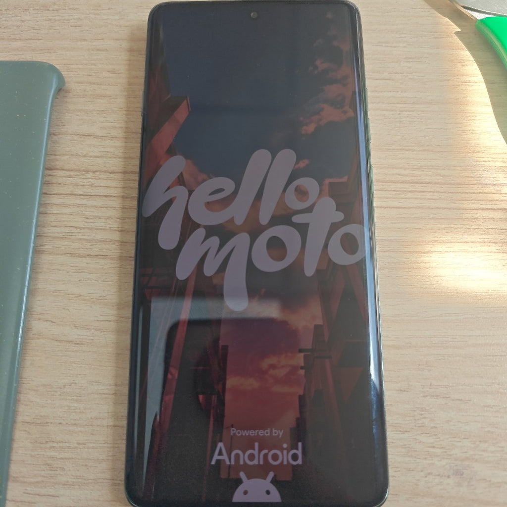 CELULAR MOTOROLA EDGE 60 PRO XT2507-1 (2025) 512 GB 12 GB RAM (SEMINUEVO)