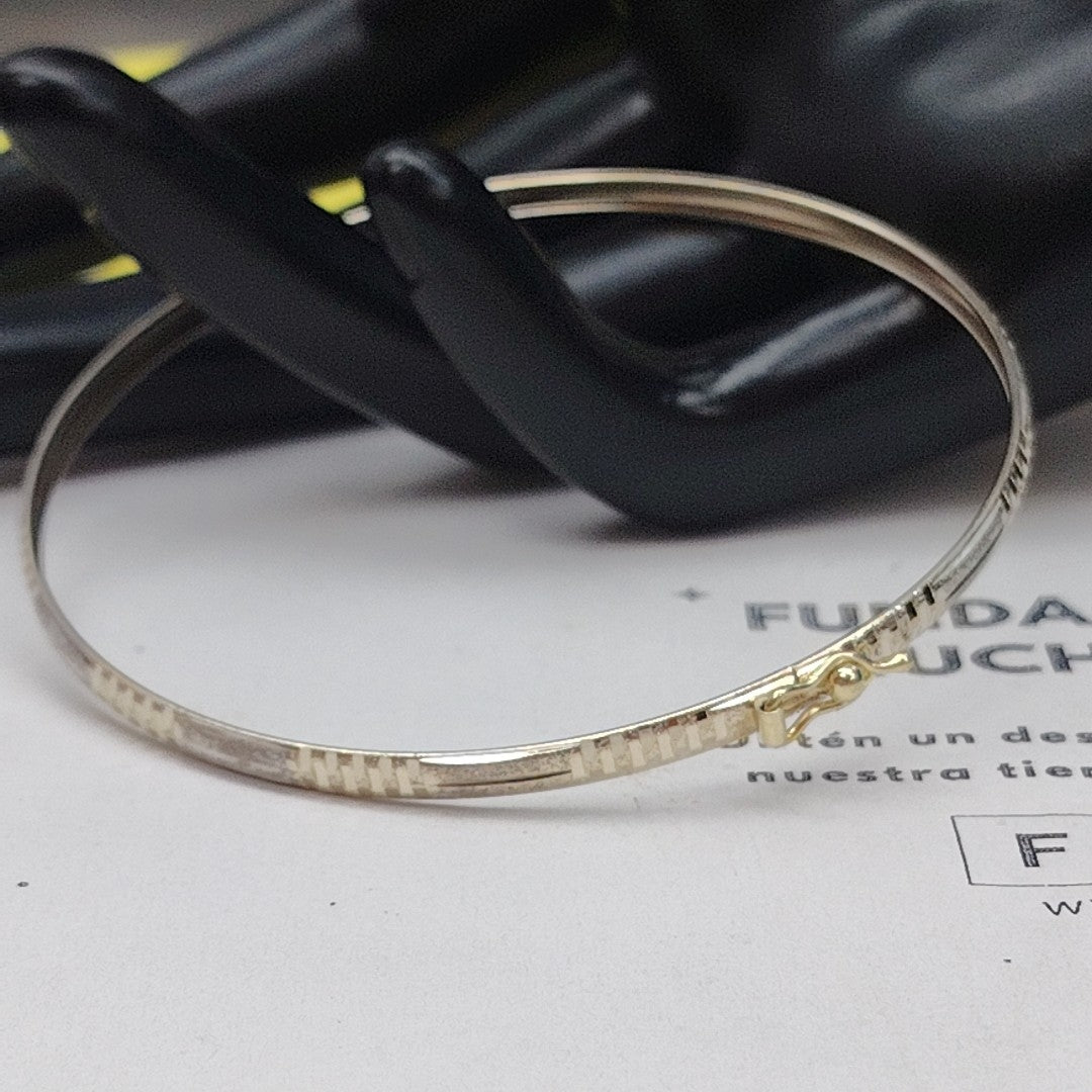 PULSERA RIGIDA ORO 10 K 3.8 GRMS (SEMINUEVO)