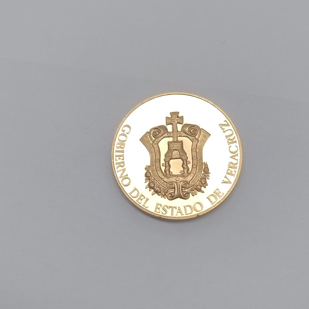 MEDALLA CONMEMORATIVA ORO 18 K 42,00 GRMS (SEMINUEVO)