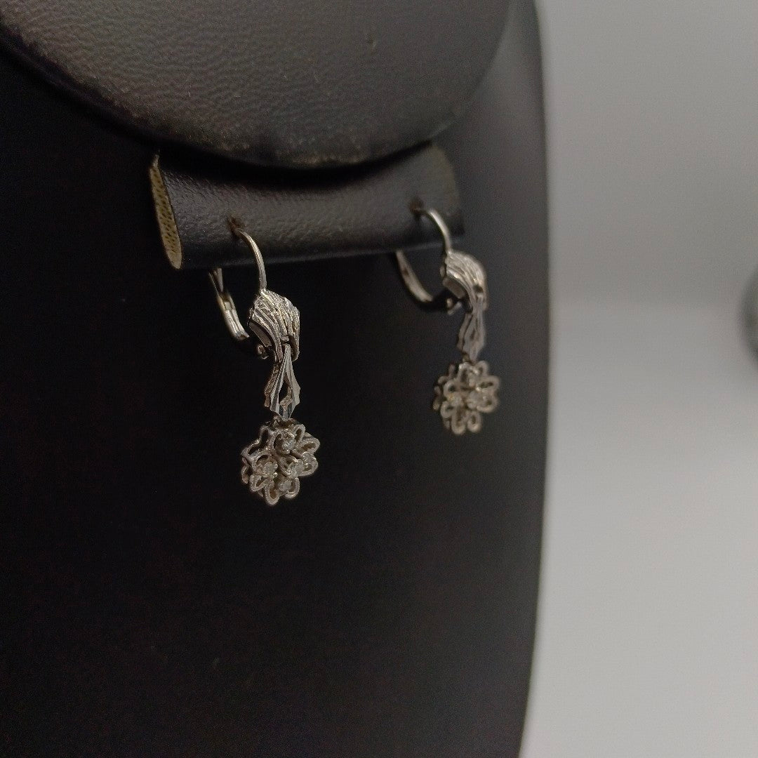 ARETES PAR ORO BLANCO 18 K 3,70 GRMS (SEMINUEVO)