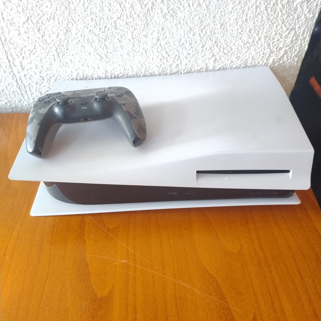 CONSOLA DE VIDEOJUEGO SONY PS5 825 SSD (SEMINUEVO)