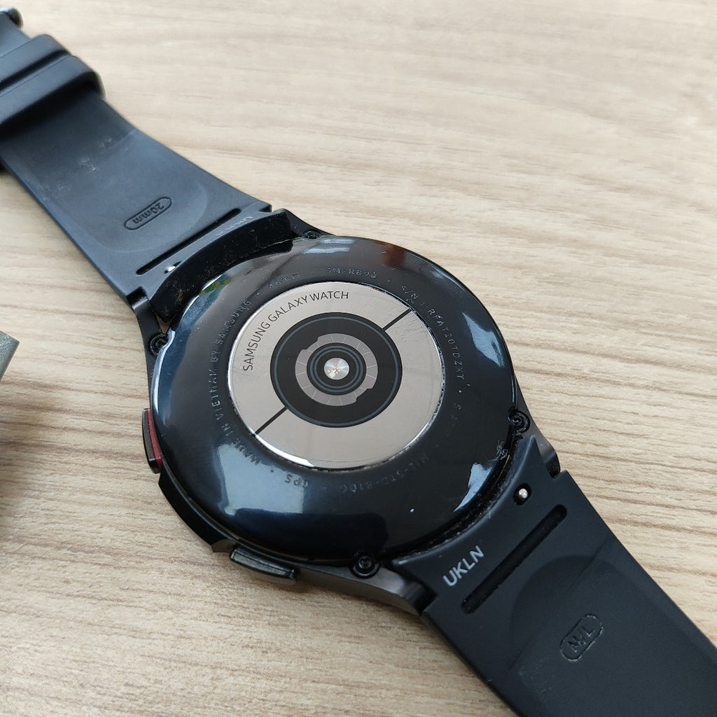 SMARTWATCH SAMSUNG GALAXY WATCH 4 CLASSIC SM-R890 46 MM GPS (SEMINUEVO)