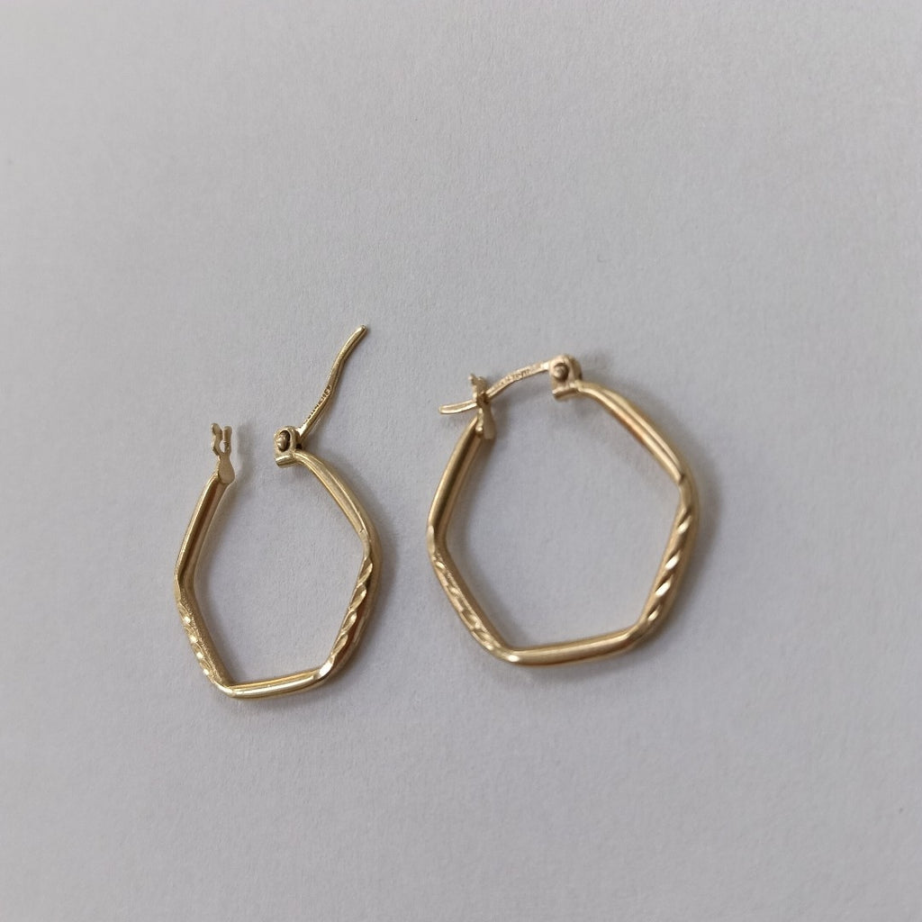 ARRACADAS PAR ORO 14 K 1.4 GRMS (SEMINUEVO)