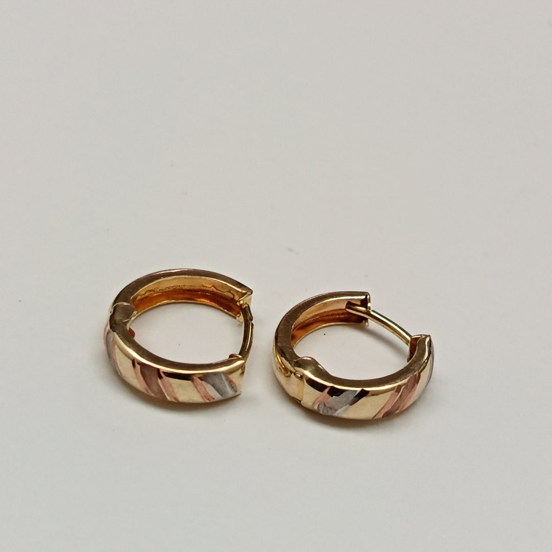 ARRACADAS PAR ORO 8 K 0.9 GRMS (SEMINUEVO)