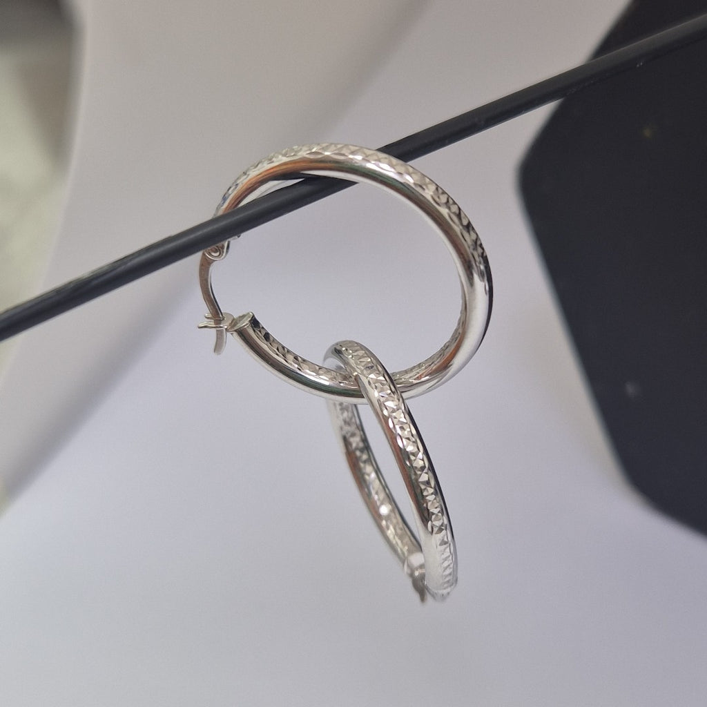 ARRACADAS PAR ORO, ORO BLANCO 14 K 2.1 GRMS (SEMINUEVO)