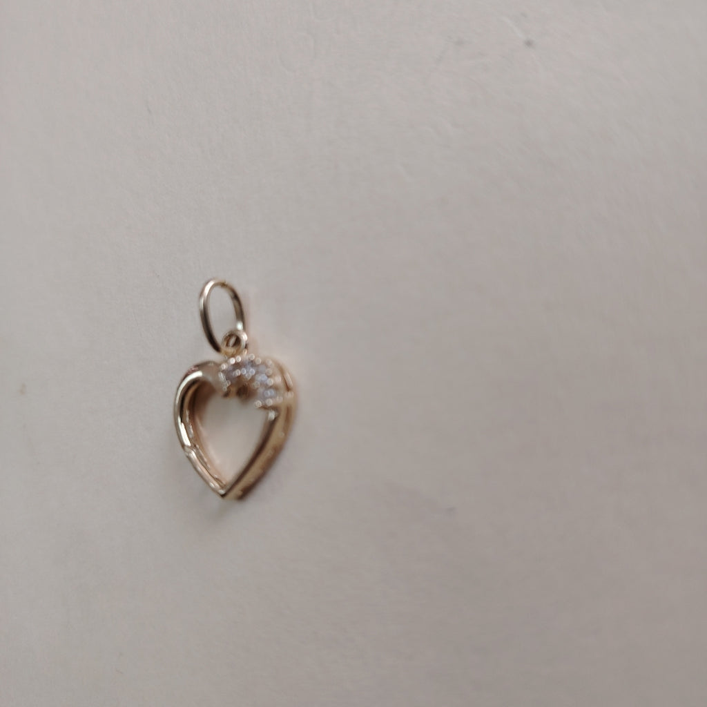 DIJE CORAZON CON CIRCONIAS 14K 1.4 GR (NUEVO)