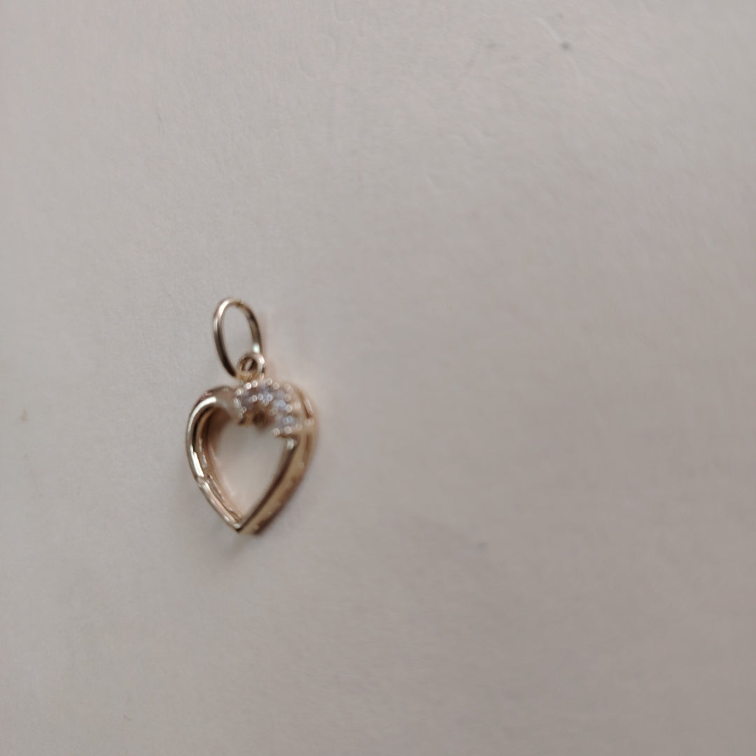 DIJE CORAZON CON CIRCONIAS 14K 1.4 GR (NUEVO)