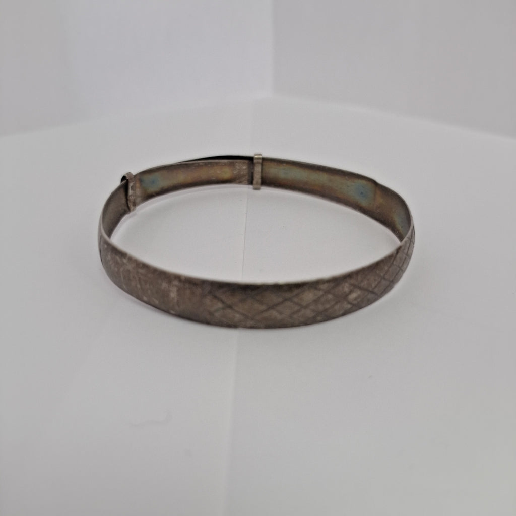 PULSERA RIGIDA PLATA 9.1 GRMS (SEMINUEVO)