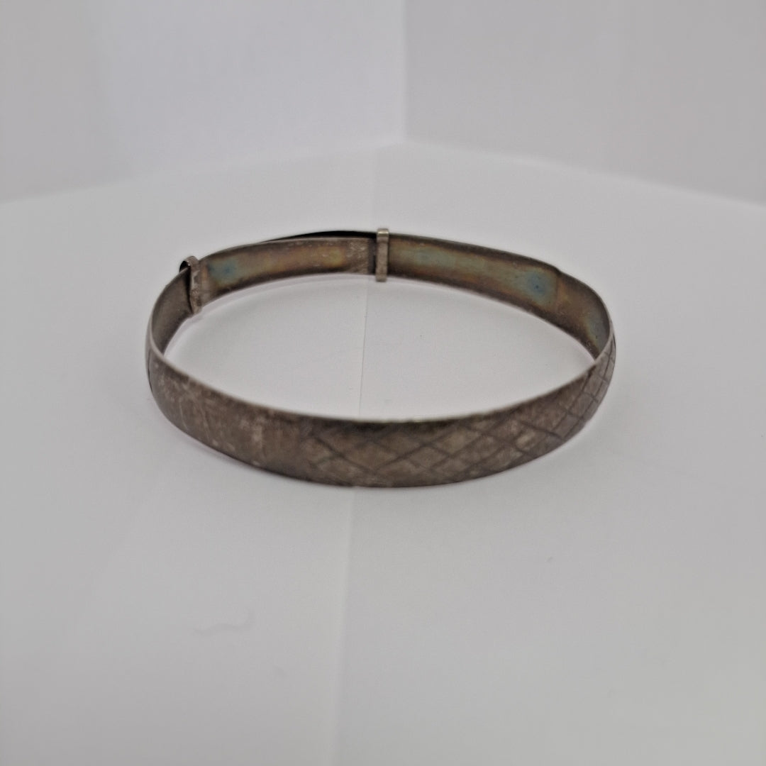 PULSERA RIGIDA PLATA 9.1 GRMS (SEMINUEVO)