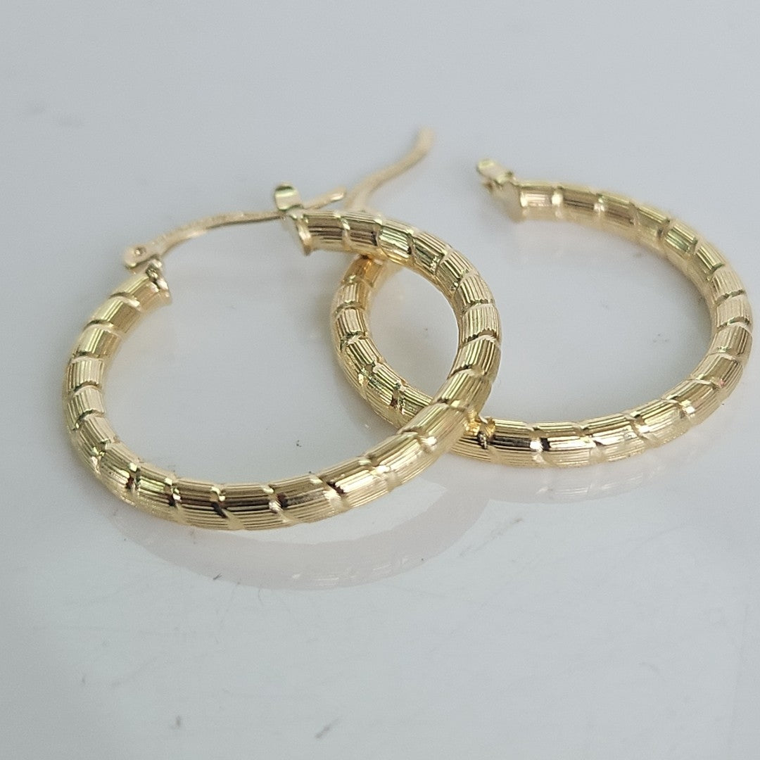 ARETES ARRACADAS LABRADAS 14K 3.3 GR (NUEVO)