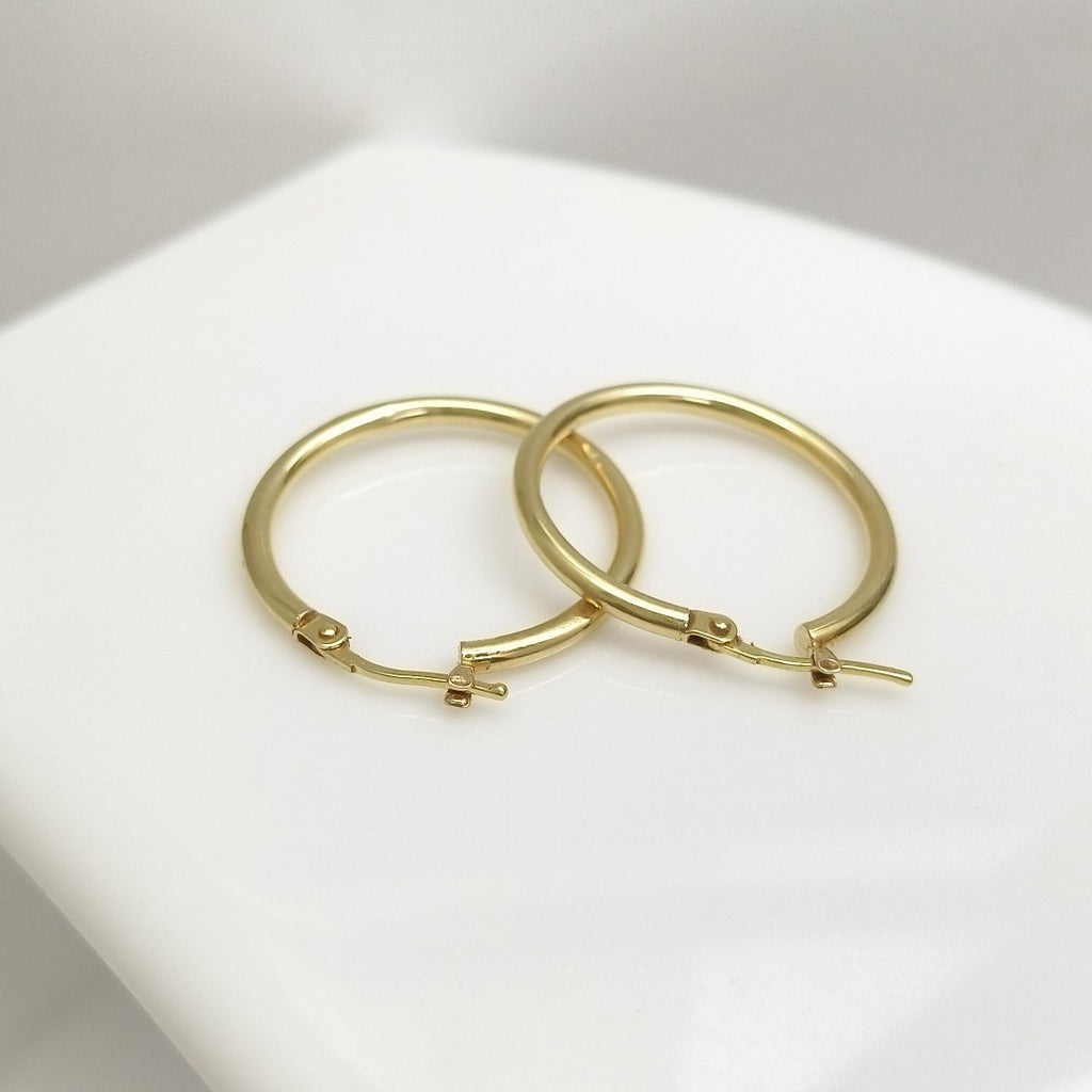ARRACADAS PAR ORO 14 K 1.1 GRMS (SEMINUEVO)