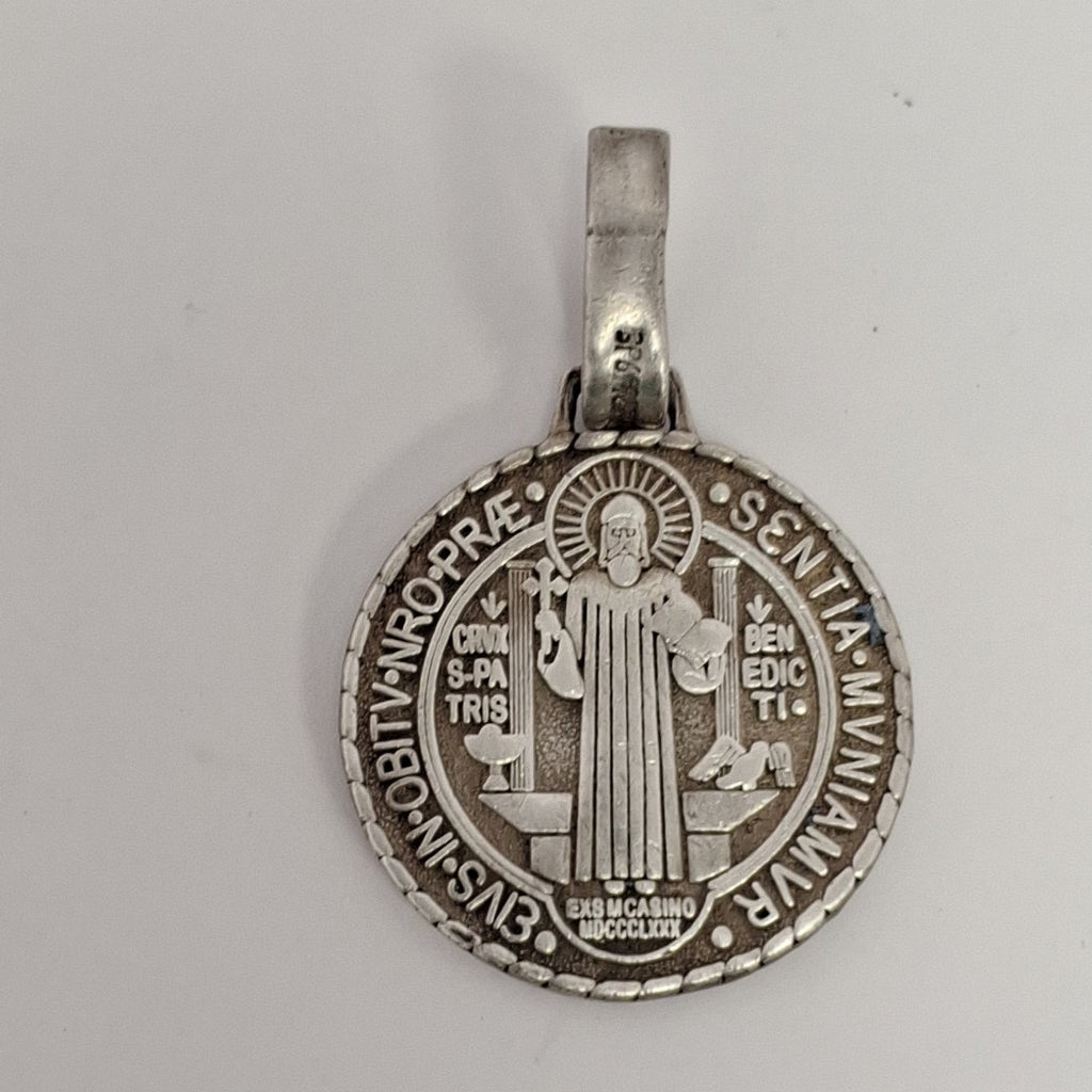 MEDALLA RELIGIOSA PLATA 10.9 GRMS (SEMINUEVO)