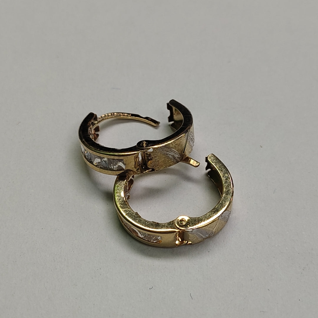 ARETES ARRACADAS C CIRCONIAS 10K 1.2 GR (NUEVO)