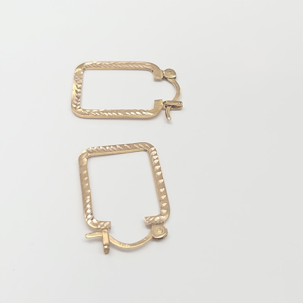 ARETES PAR ORO 8 K 3,00 GRMS (SEMINUEVO)