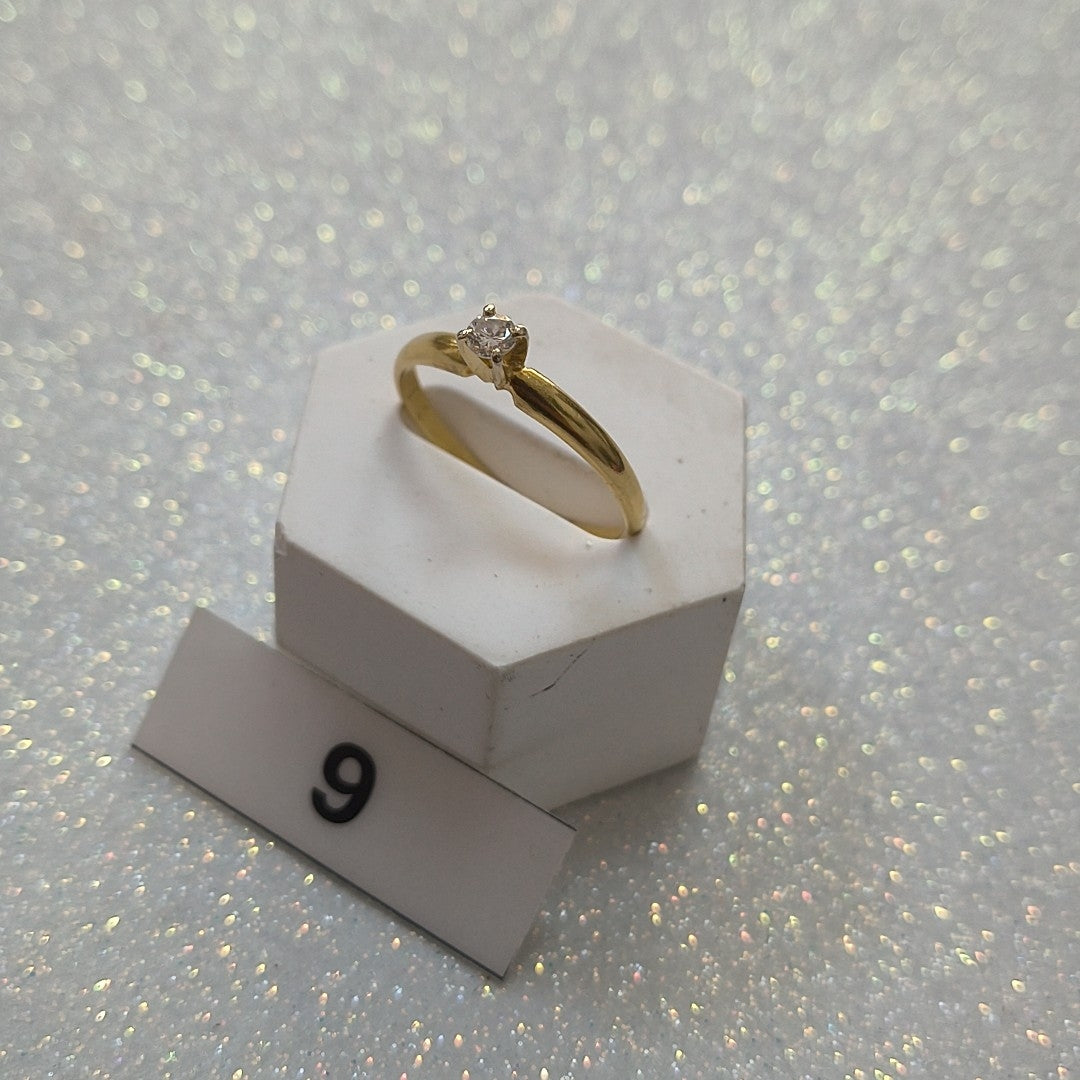 SOLITARIO ORO 14 K 2 GRMS (SEMINUEVO)