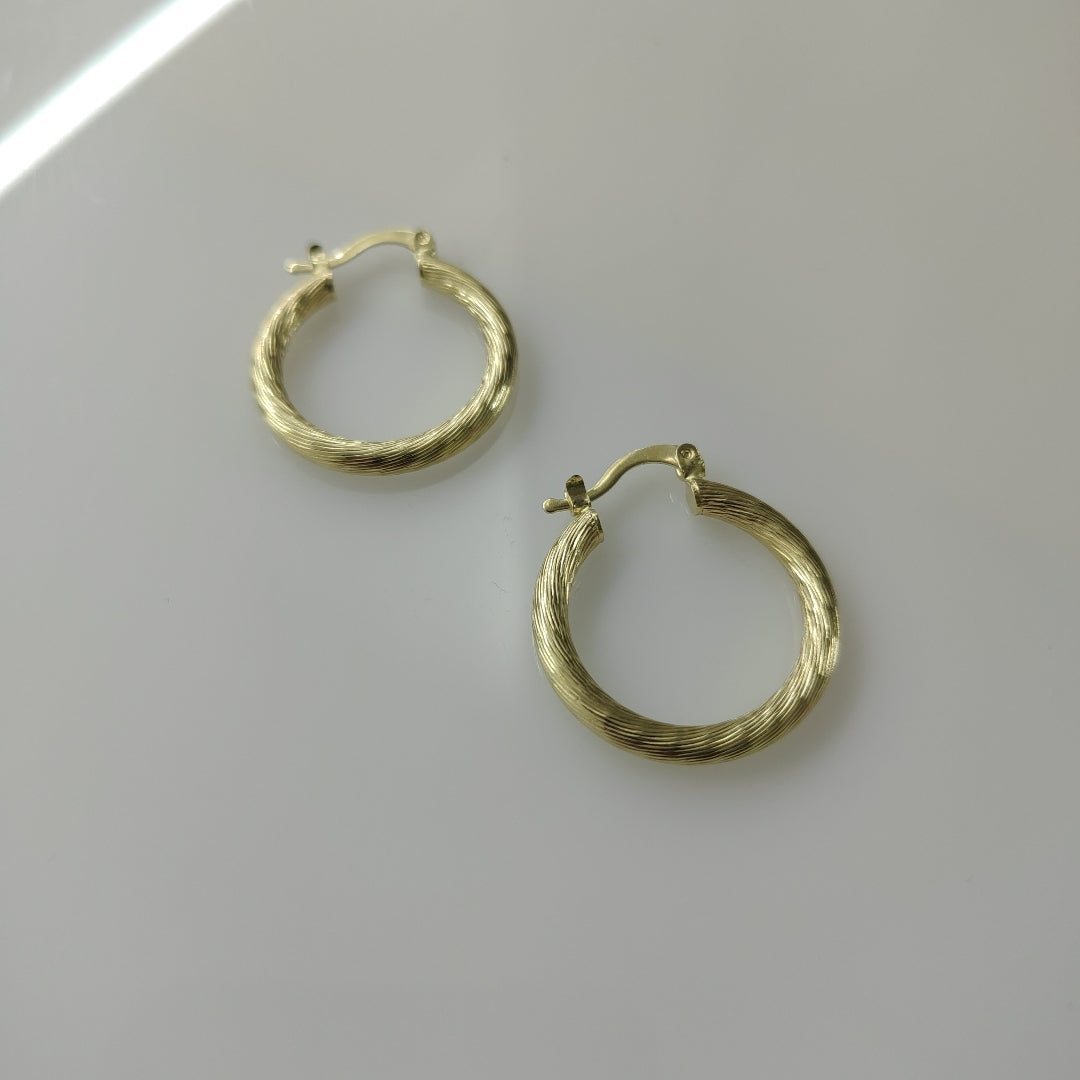 ARETES TEJIDO ARRACADAS ASTRIADAS 14K 2.9 GR (NUEVO)