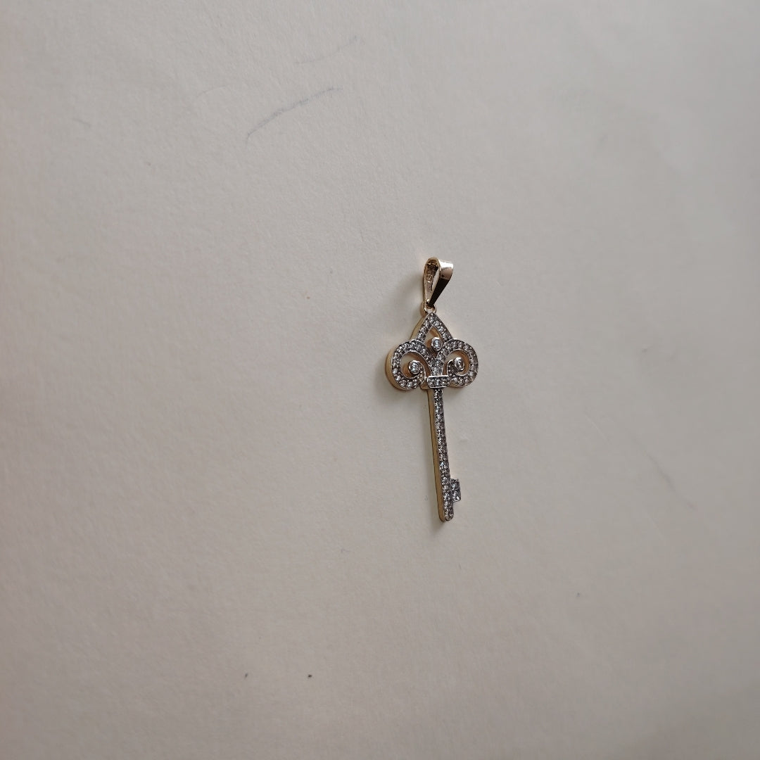 DIJE LLAVE C CIRCONIAS 14K 1.6 GR (NUEVO)