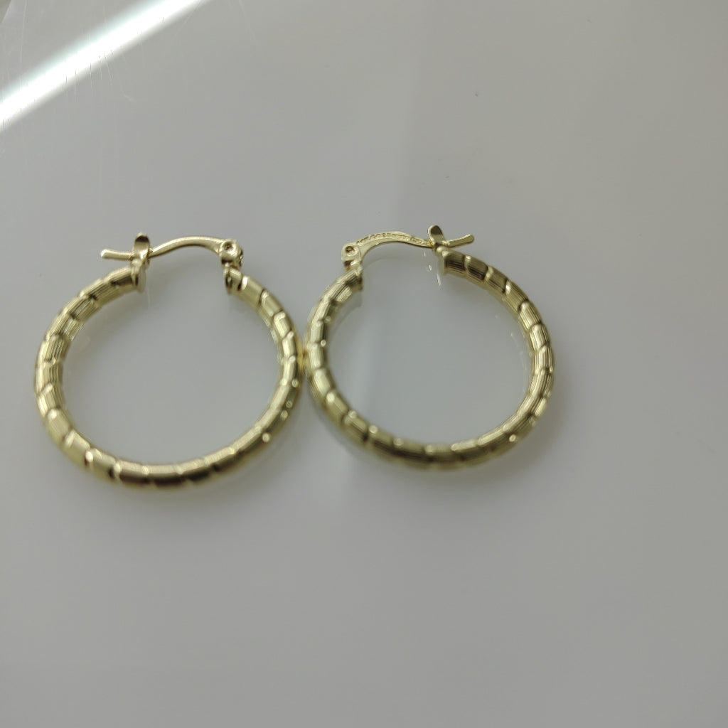 ARETES ARRACADAS LABRADAS 14K 3.3 GR (NUEVO)