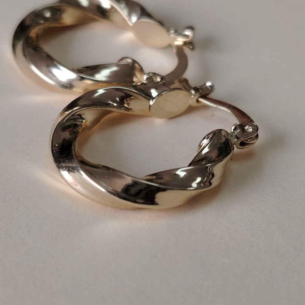 ARETES ARRACADA TORZAL 14K 1.9 GR (NUEVO)