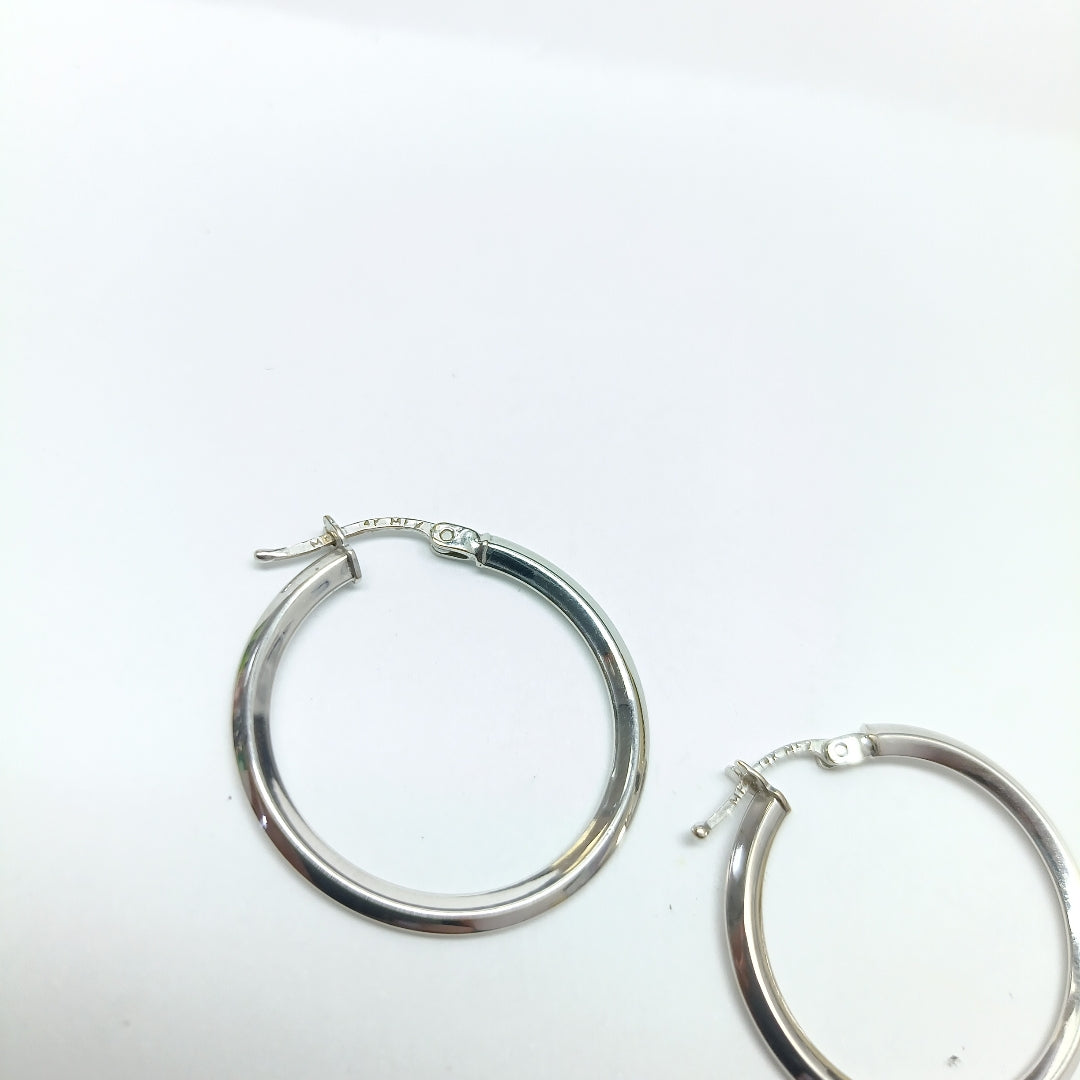 ARRACADAS PAR ORO 14 K 1.7 GRMS (SEMINUEVO)