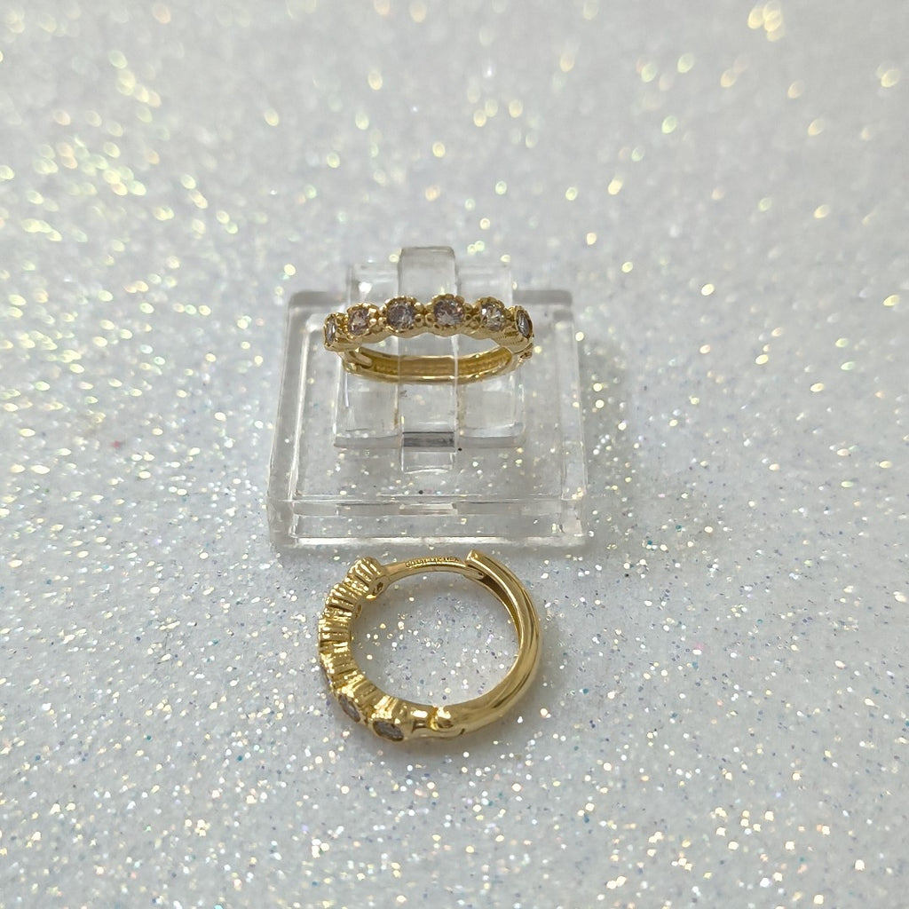 ARETES ARRACADA C CIRCONIAS 14K 2.1 GR (NUEVO)