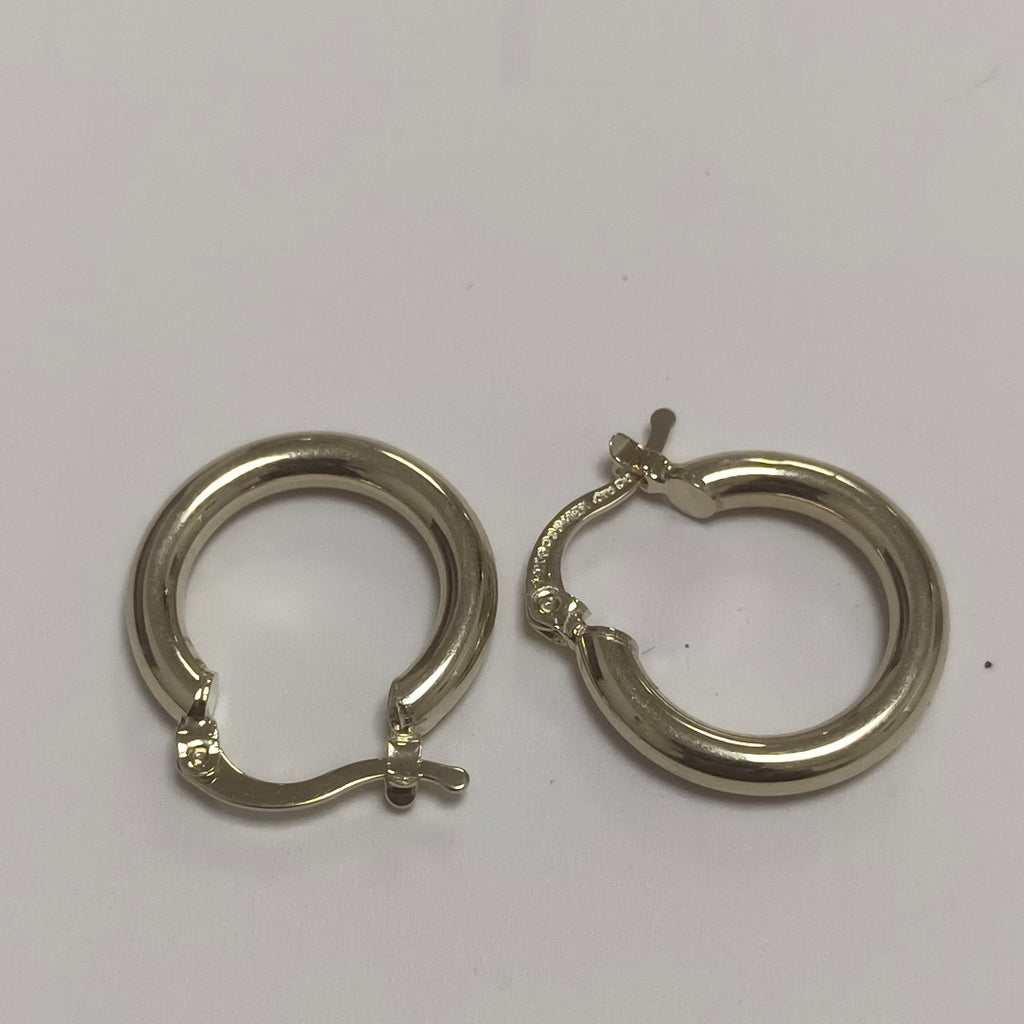 ARETES TEJIDO ARRACADAS LISAS 14K 1.6 GR (NUEVO)