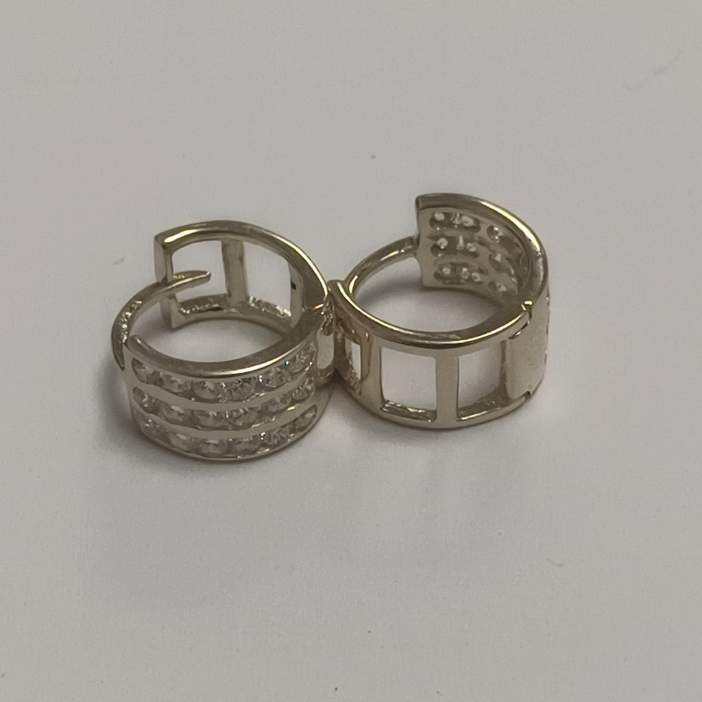 ARETES HUGGIES C CIRCONIA 14K 2.1 GR (NUEVO)