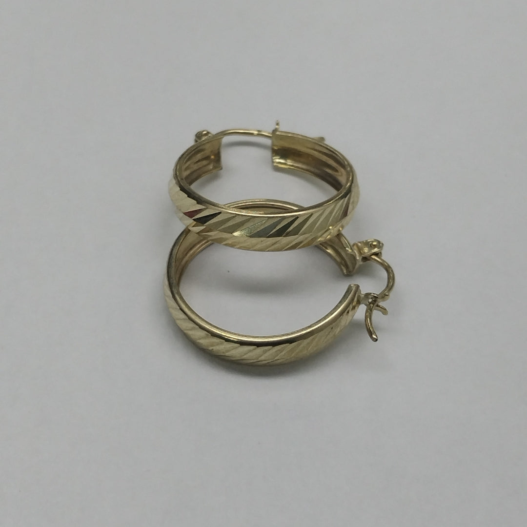 ARETES ARRACADAS LABRADAS 10K 2.3 GR (NUEVO)