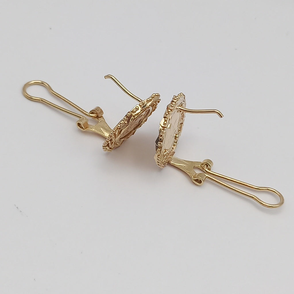 K1 6 GRMS 10 K IDENTIFICACIÓN ARETES PAR MATERIALES ORO CANTIDAD DE PI (SEMINUEVO)