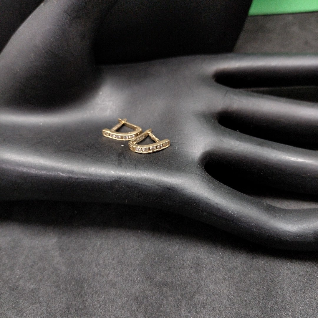 ARETES PAR ORO 10 K 0.9 GRMS (SEMINUEVO)