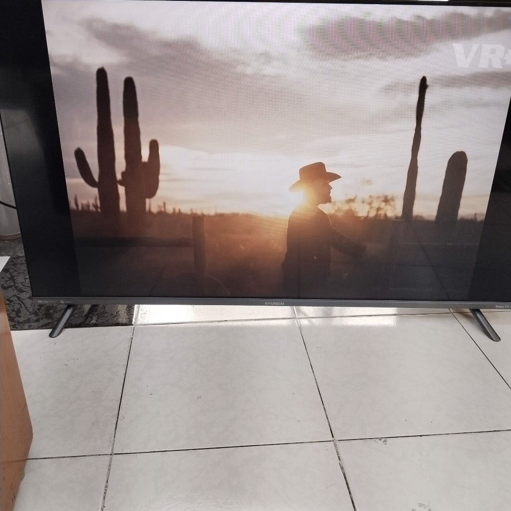 PANTALLA HYUNDAI HYLED4327QR 43" LED FULL HD (SEMINUEVO)