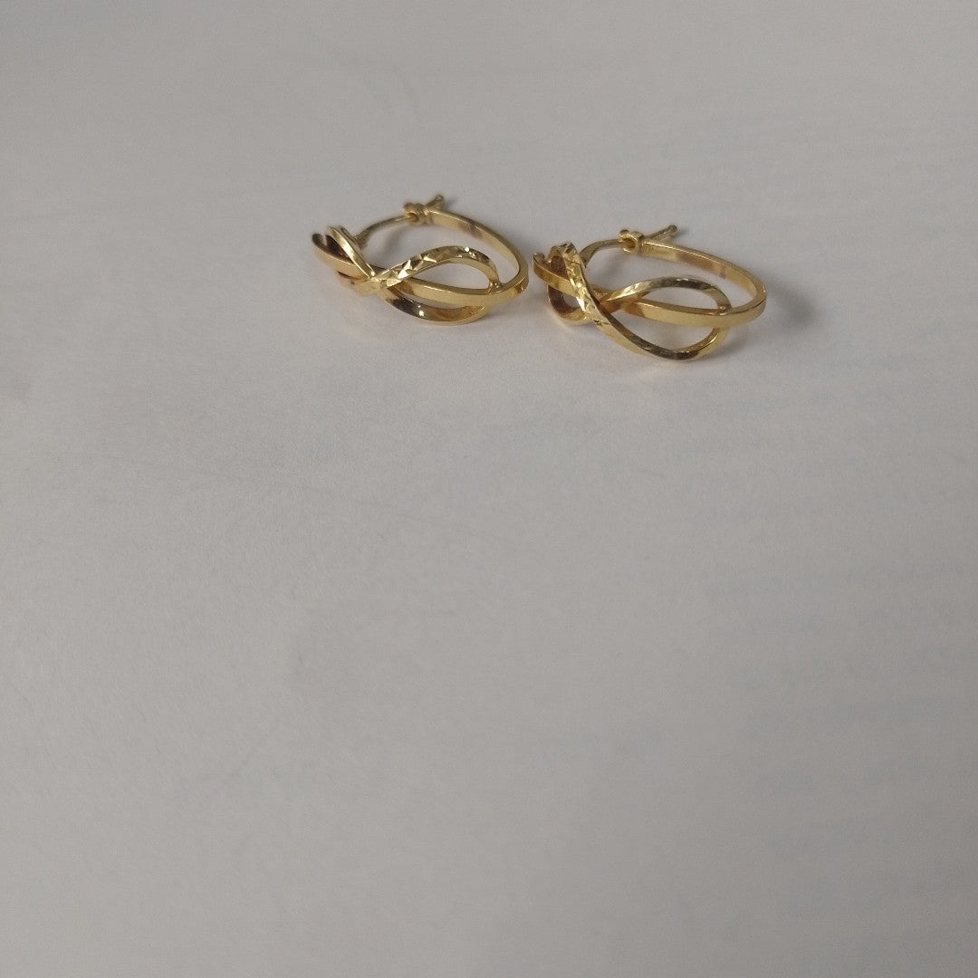 ARETES PAR ORO 14 K 1.8 GRMS (SEMINUEVO)
