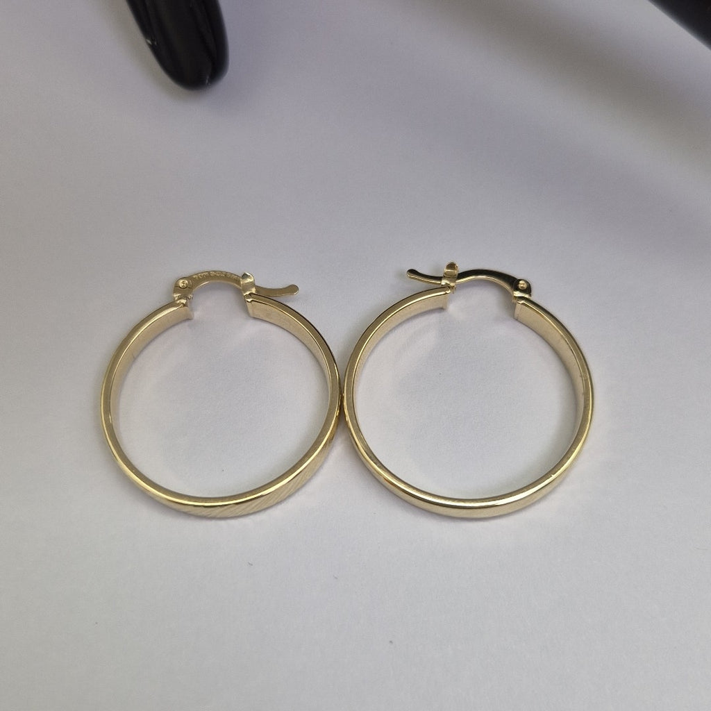 ARETES ARRACADA ASTRIADA 10K 2.4 GR (NUEVO)