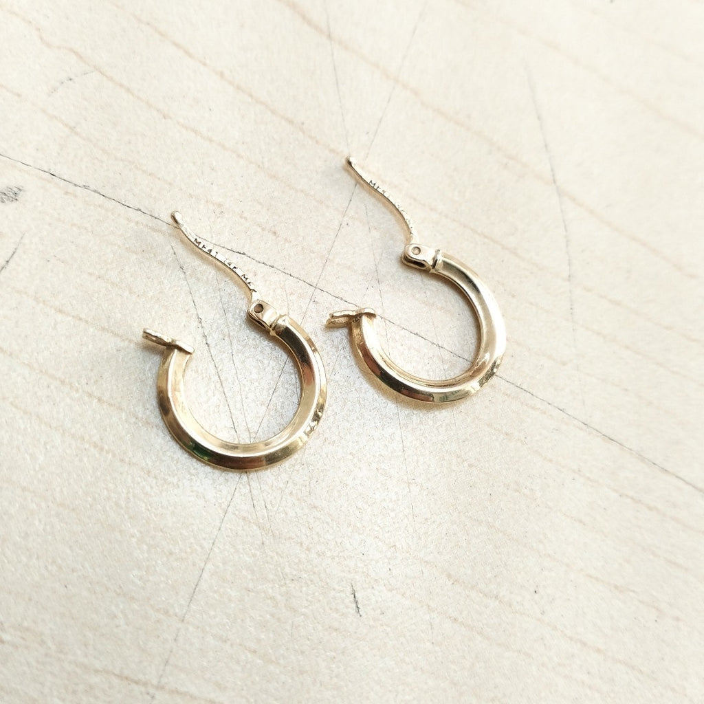 ARRACADAS PAR ORO 14 K 1 GRMS (SEMINUEVO)