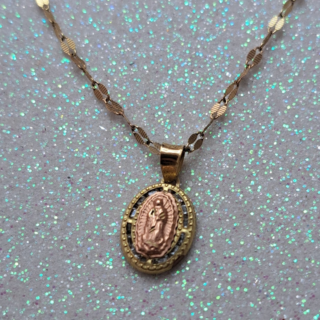 CADENA, MEDALLA RELIGIOSA ORO 10 K 1.3 GRMS (SEMINUEVO)