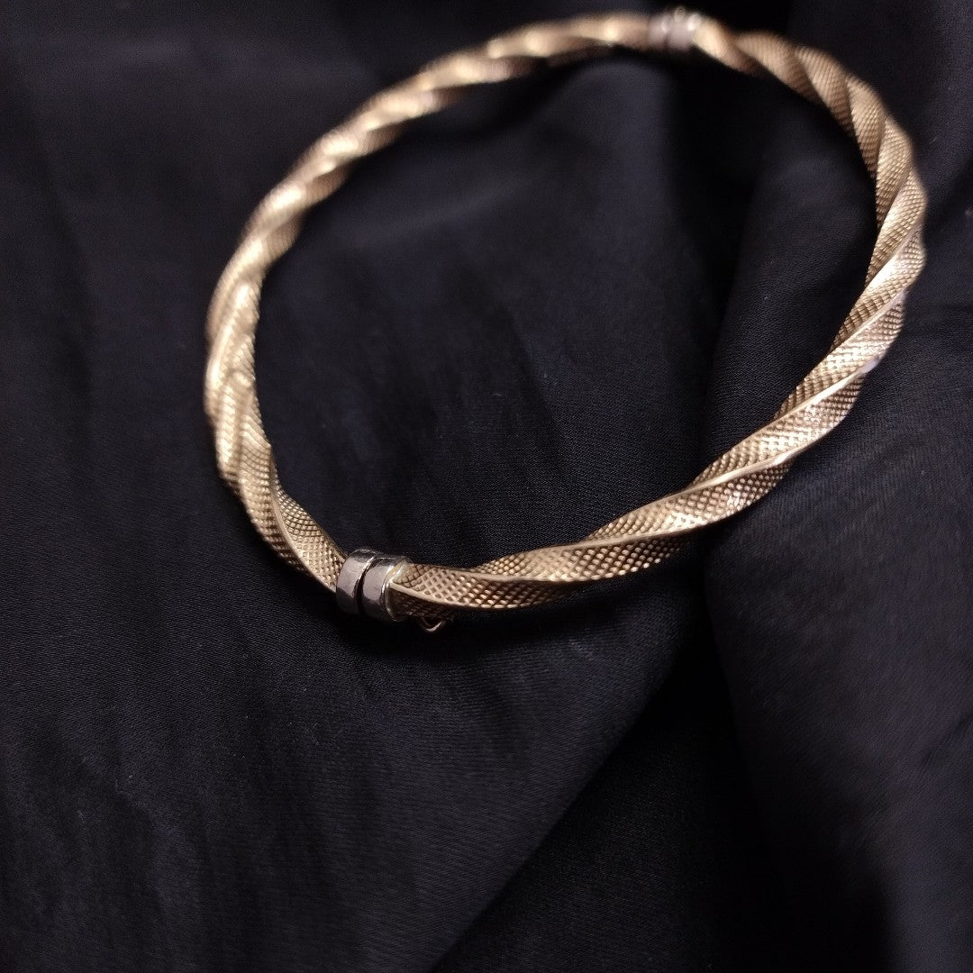PULSERA RIGIDA ORO 14 K 4.5 GRMS (SEMINUEVO)