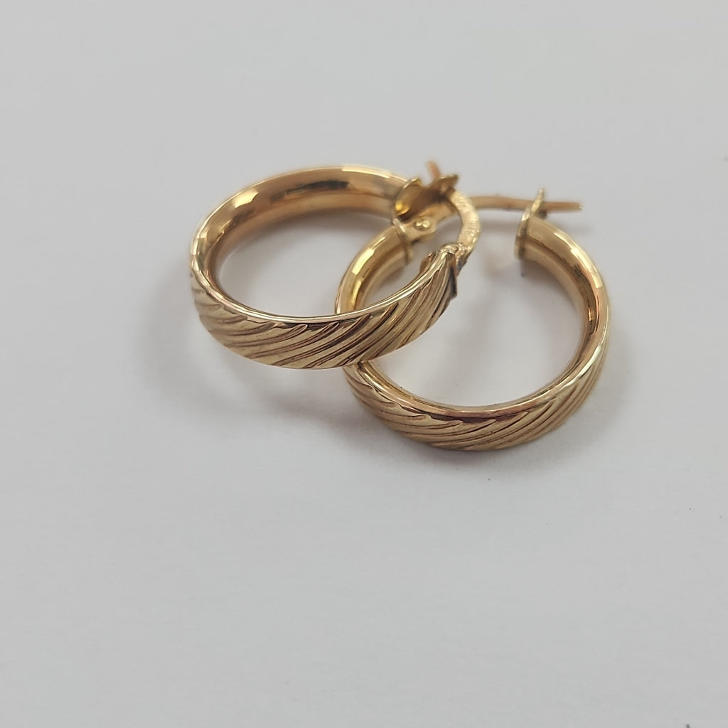 ARETES PAR ORO 14 K 1.9 GRMS (SEMINUEVO)