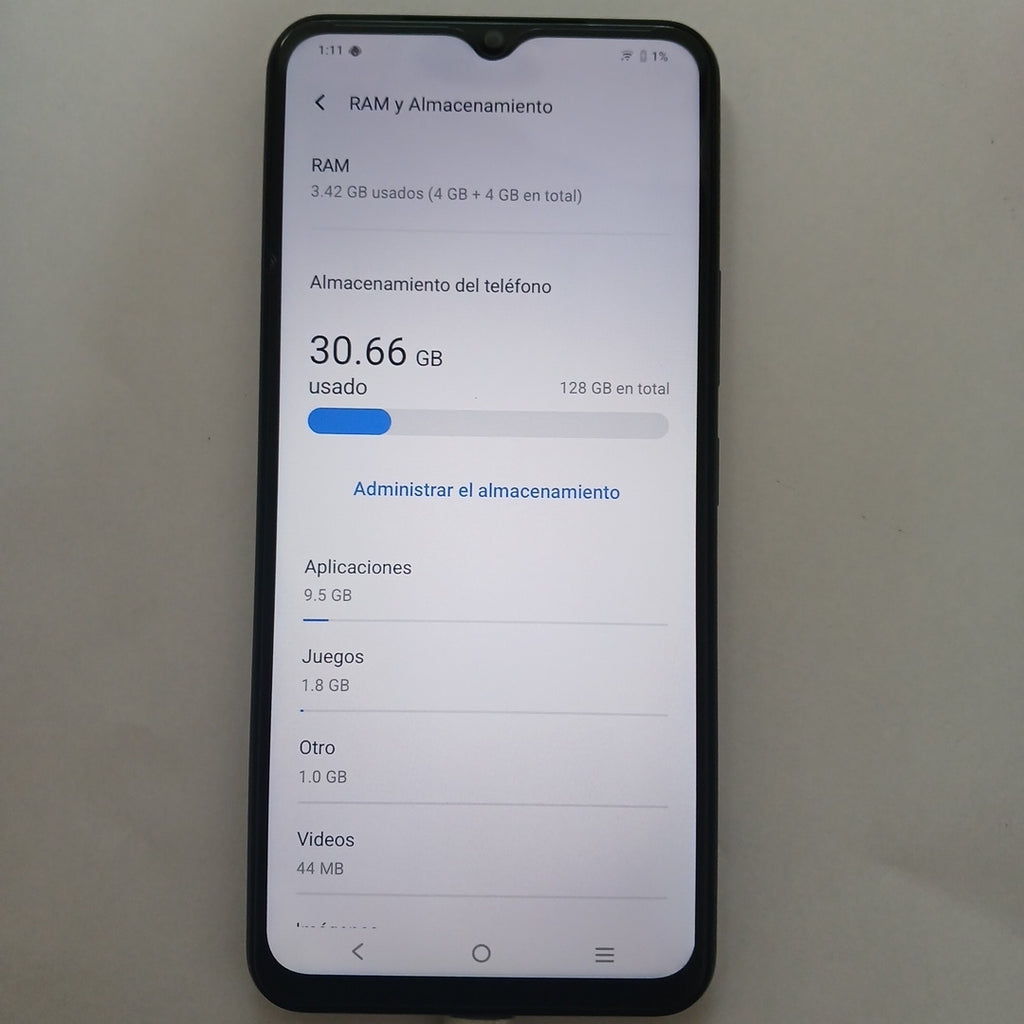 CELULAR VIVO Y03 V2332 (2024) 128 GB 4 GB RAM (SEMINUEVO)