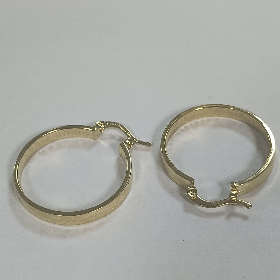 ARETES ARRACADAS TROQUELADA 14K 2.6 GR (NUEVO)