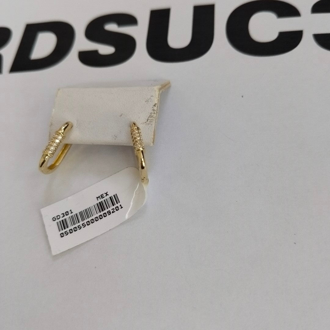ARETES HUGGIES OVALADA C CIRCONIAS 14K 2.4 GR (NUEVO)