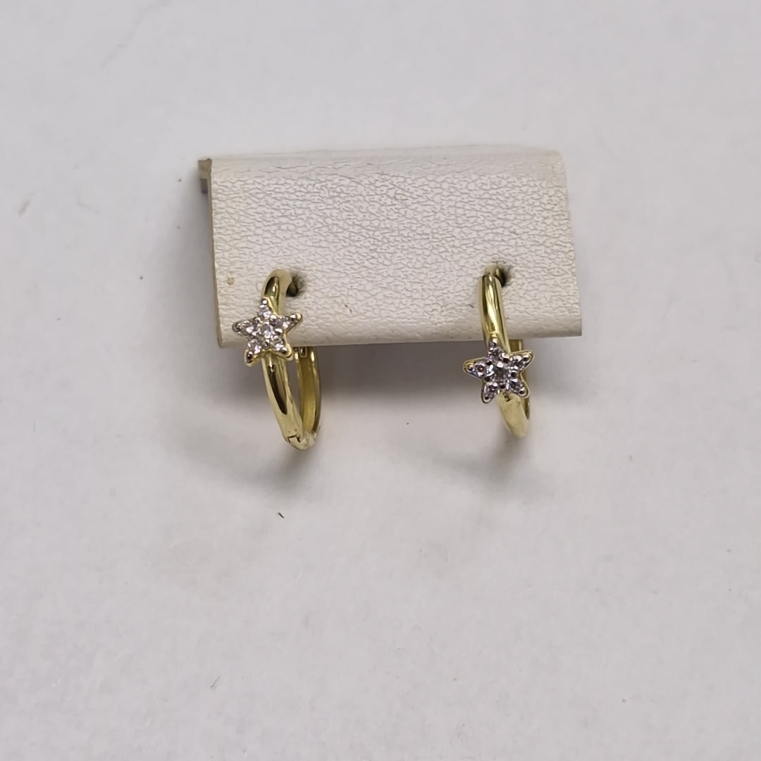 ARETES ARRACADAS FIG ESTRELLA CIRCONIAS 10K 1.6 GR (NUEVO)