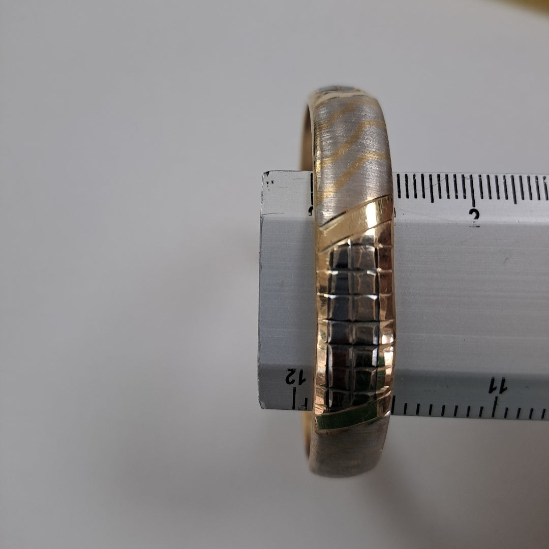 PULSERA RIGIDA ORO 10 K 7.8 GRMS (SEMINUEVO)